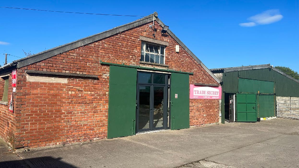 3 Units to let Hulse Farm